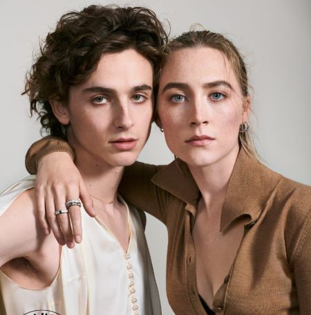 While focusing on Timothée Chalamet's on-screen romance, the one loved by many of his fans is his chemistry with fellow actress&nbsp;Saoirse Ronan. 